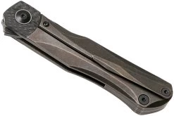 Bestech Thyra BT2106C Bronze Stonewashed Titanium, Carbon Fibre Bolster, Blackwashed Navaja, Diseño Kombou 11 Bestech Thyra BT2106C Bronze Stonewashed Titanium, Carbon Fibre Bolster, Blackwashed Navaja, Diseño Kombou -Tienda Barata Cuchillos BHBT2106C 04 bestech