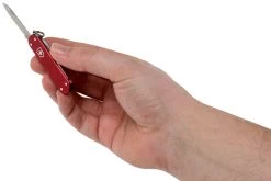 Victorinox Classic Alox Red 0.6221-20R4.KTE1 Knivesandtools Edition, Navaja Suiza 14 Victorinox Classic Alox Red 0.6221-20R4.KTE1 Knivesandtools Edition, Navaja Suiza -Tienda Barata Cuchillos VT0 6221 20R4 KTE1 06 victorinox